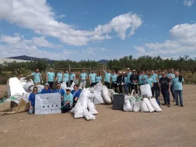 Els centres educatius vallencs participen en el ‘Let’s Clean Up Europe’