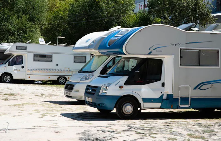 El turismo de autocaravanas, la apuesta veraniega de Utrera