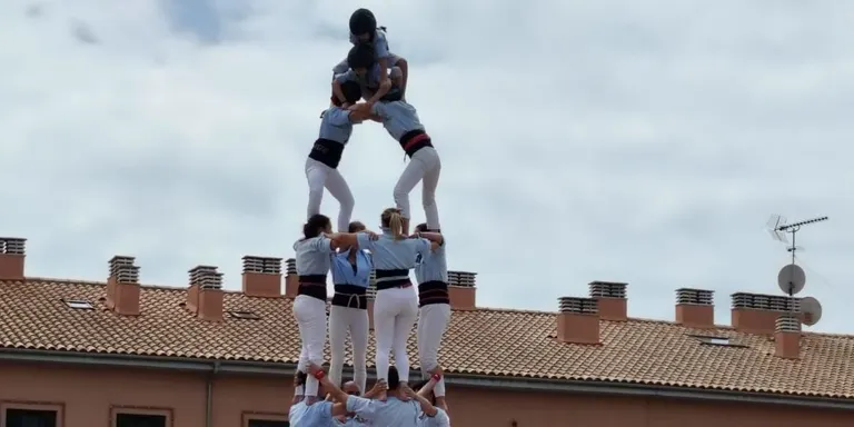 Actuació completa de 7 dels Nois de la Torre