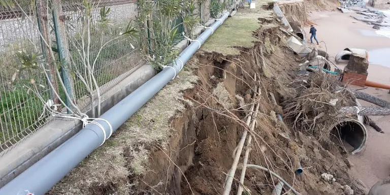 El CCM ha fet un 'bypass' a la canonada que va quedar destruïda pel temporal de mar