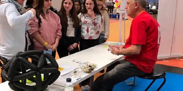Els estudiants de 3r i 4t d’ESO de l’Institut d’Altafulla participen al Mobile World Congress i al Youth Mobile Festival