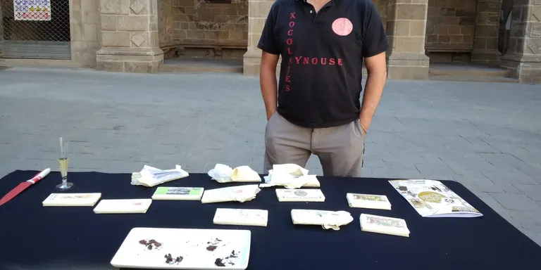 Xocolates Aynousé presenta la xocolata amb oli de Les Garrigues, cúrcuma i pebre