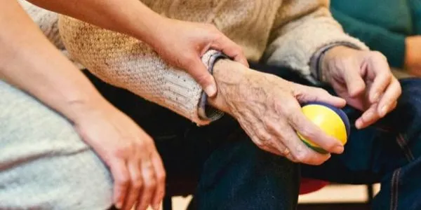 Investigadors de diferents àmbits de la URV uneixen esforços per avançar el diagnòstic de l'Alzheimer