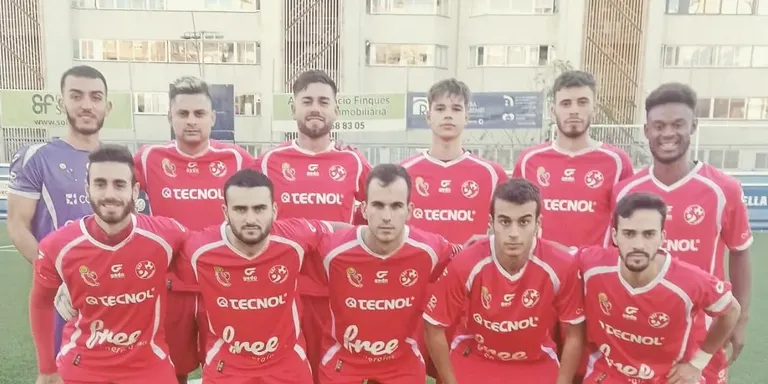 El Cambrils Unió cau golejat al camp del Santfeliuenc