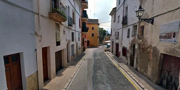 Comencen les obres per fresar i asfaltar els carrers Barceloneta, Camí de les Bruixes, del Clos i el Passeig del Fortí