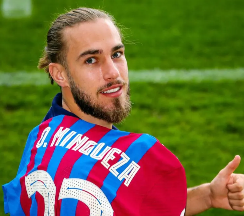 Oscar Mingueza marxa al Celta de Vigo