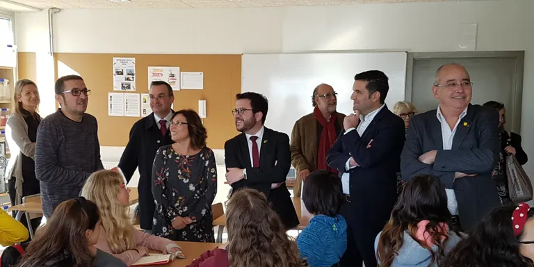 Els partits polítics valoren l'anunci de la Generalitat de construir una nova escola a Poblenou