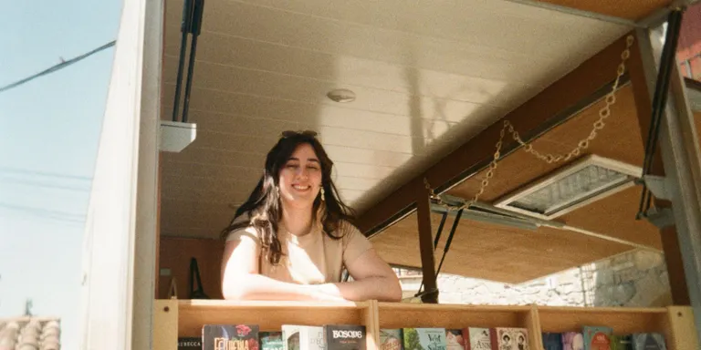 La Llibreria Rodamon: literatura i cultura nòmades, sobre rodes, a l'abast de qualsevol poble de Catalunya