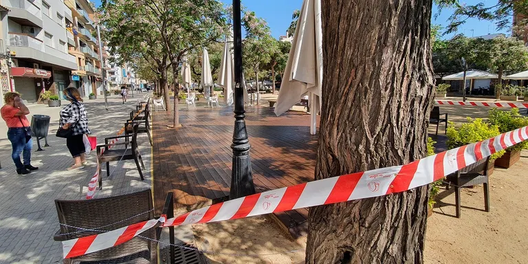 L'Ajuntament de Pineda aplicarà bonificacions fiscals per als bars i restaurants i activa una campanya de dinamització