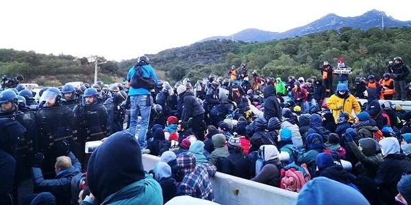 Tsunami Democràtic fa una crida a circular lentament per la frontera basca per Behobia amb la intenció de col·lapsar-la