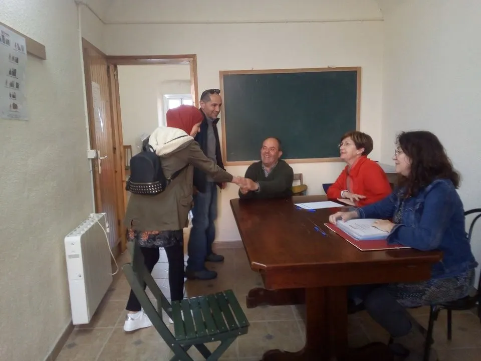 Fan falta voluntaris pel taller d'acollida lingüística de Càritas de Pineda