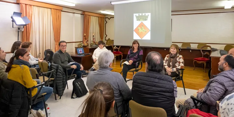 L’Ajuntament de Constantí ofereix sessions informatives a les entitats per promocionar l’ús social del català
