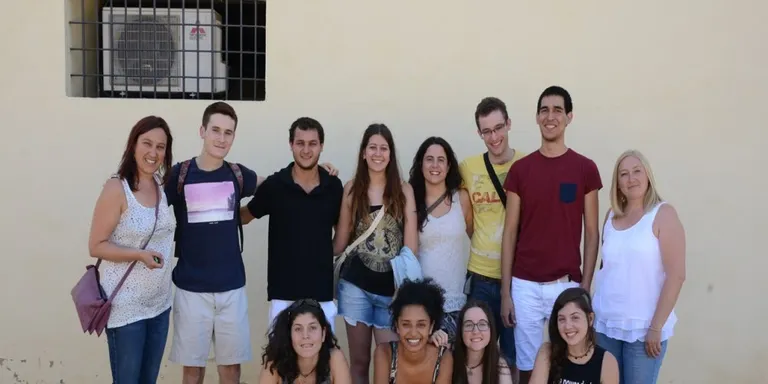Universitaris madrilenys visiten la ciutat per conèixer el Rubí Brilla