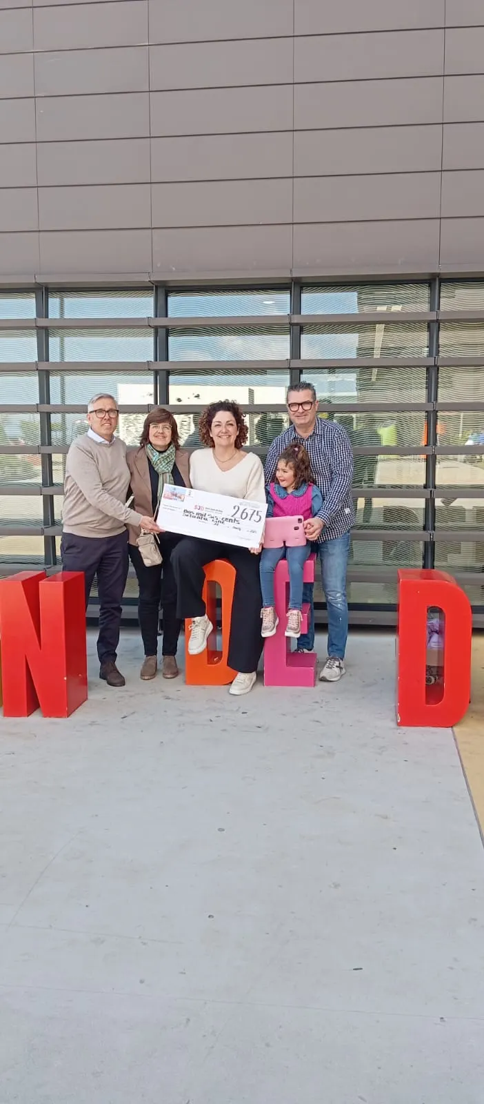 Es lliura la recaptació de la caminada popular a l’Hospital de Sant Joan de Déu