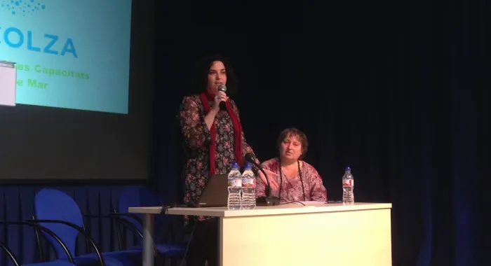 La sala Josep Maria Arnau s’omple en la presentació l’entitat ‘Recolza’
