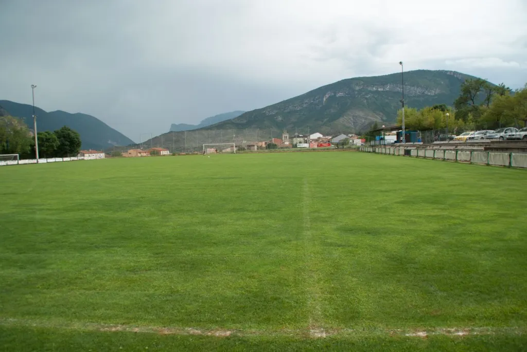 Camp municipal de futbol de les Lloredes (CF Organyà)