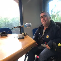 Entrevistes de la Plaça Mireia del 19/4/2021 — Sergi Fernández presenta Atlètic eSports: un projecte inclusiu de FIFA Clubs Pro des de Sant Just - episode art