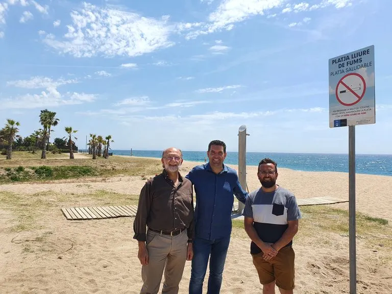 Un tram de la Platja de Poblenou és lliure de fum