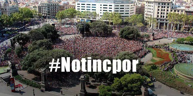 Manifestació a Barcelona amb el lema 'No tinc por' per mostrar la solidaritat amb les víctimes del 17-A