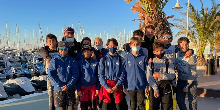 Els regatistes del Club Nàutic Cambrils participen al 14è Trofeo Euromarina Optimist Torrevieja