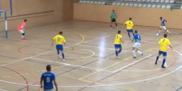 El Torredembarra té en el derbi contra el Salou l’última bala per aspirar a la permanència