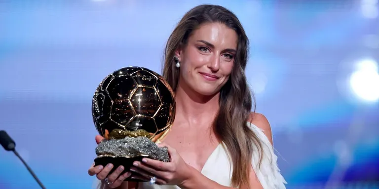 La molletana Alèxia Putellas guanya la tercera Pilota d'Or