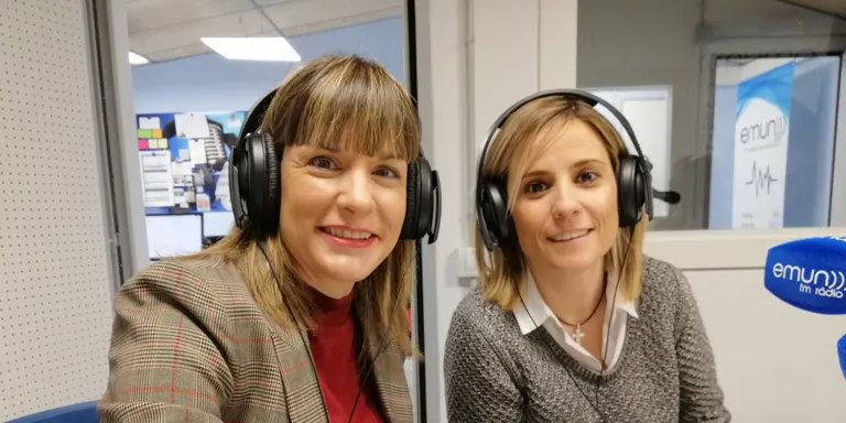 Els nostres amics de Sant Joan de Déu entrevisten a Núria Martínez i a Montse González sobre el mercat solidari