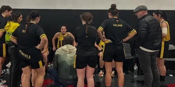 Un primer quart diferencial condemna el CB Altafulla a la pista del CB Cambrils (49-33)