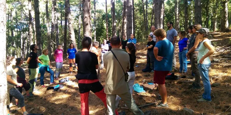 L'Ateneu s'omple per parlar sobre la crisi de les persones refugiades