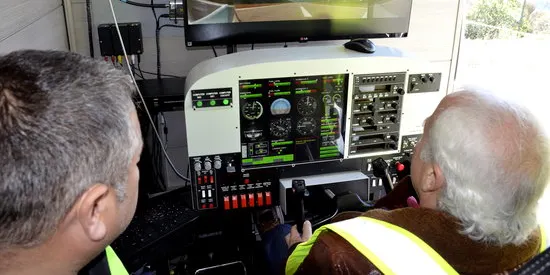 L'avió teledirigit Flyox comença les proves a l'aeroport de la Seu d'Urgell
