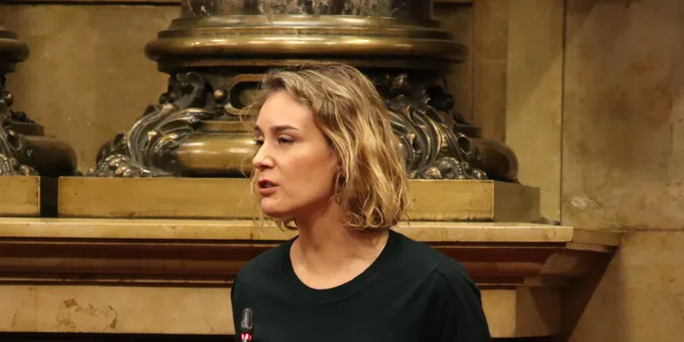 Govern i comuns comencen a abordar propostes sobre energia en el marc de la negociació dels pressupostos