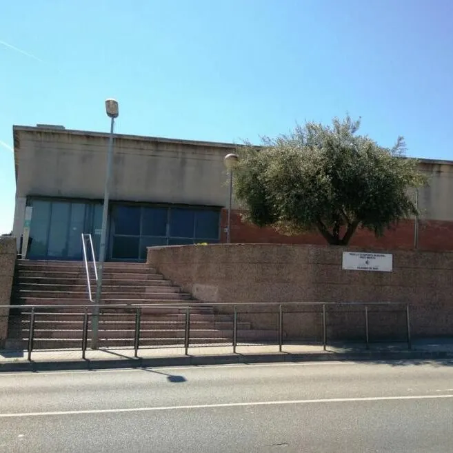 Des del 16 de maig, obres de substitució de la coberta de la pista principal del pavelló Paco Martin