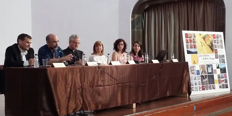 Inaugurada a la Seu l'exposició 'Les lletres d'ahir i d'avui'