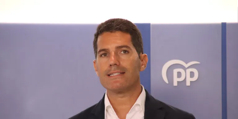 Martín Blanco veu com una "falta de respecte enorme" que Aragonès no escolti els presidents autonòmics del PP