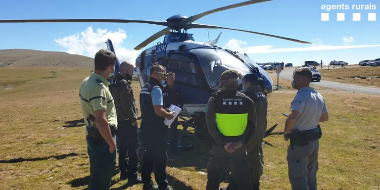 Els Agents Rurals participen en un operatiu transfronterer per controlar l'accés motoritzat a la zona del Puigmal