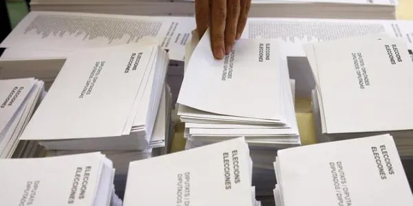 Els partits polítics es comprometen a prioritzar els actes telemàtics i a no trencar el confinament municipal