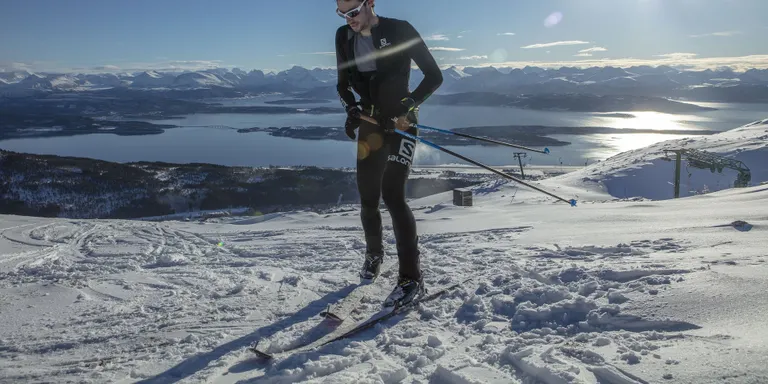 Kilian Jornet fulmina el rècord d'ascensió vertical d'esquí de muntanya en 24 hores