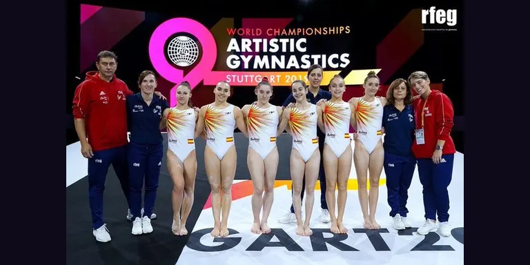 Les catalanes Alba Petisco i Marina Gonzalez col.laboren en el retorn de l'equip espanyol d'artistica femenina a uns Jocs