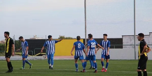 La UD Torredembarra confirma un cas positiu de la Covid-19 en un jugador del primer equip