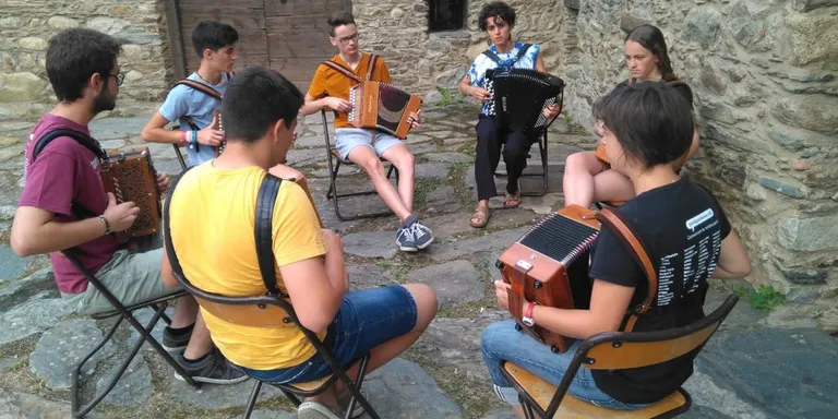 El Dansàneu clou la 27a edició amb una aposta per unir artistes i patrimoni