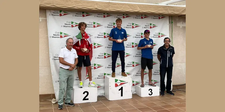 El regatista Miguel García guanya el Trofeu Port Masnou en Ilca 4
