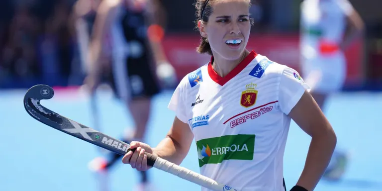 Les redsticks aconsegueixen guanyar contra la Xina (2-0)