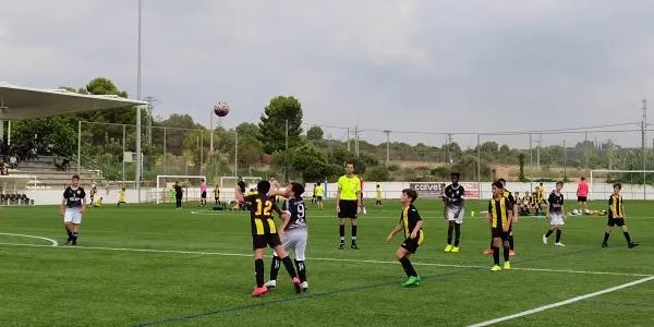 Empat vibrant entre els alevins de l’Altafulla i el Creixell en l’inici de la Primera Divisió