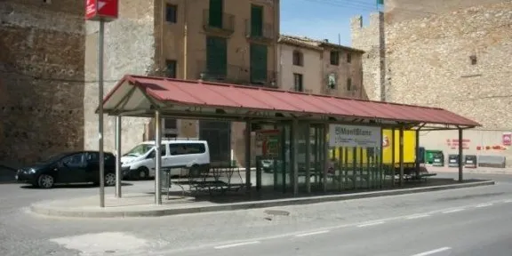 Els tres bars de la Plaça del Mercadal impulsen una audició de cobla per Sant Joan