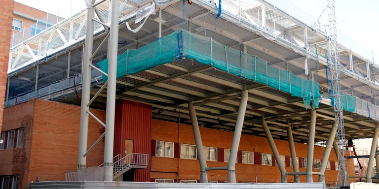 Una fuita d’aigua en les obres del nou bloc quirúrgic obliga a tancar sis quiròfans de l’Arnau de Vilanova de Lleida