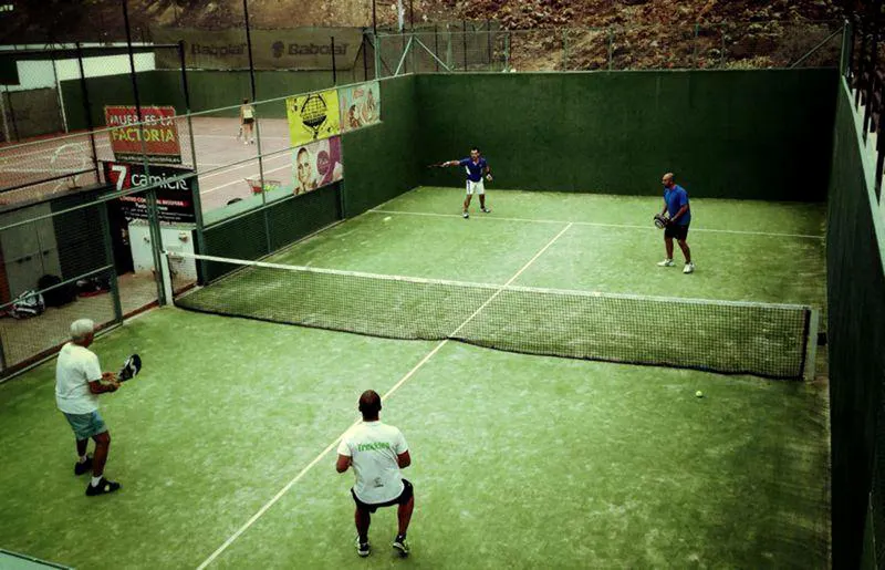 Es pot jugar a padel a qualsevol edat
