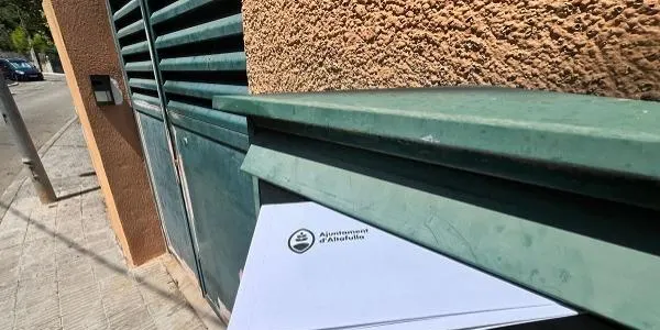 Es comencen a repartir els distintius d’exempció per a la zona blava