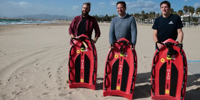 Tres platges de Cambrils incorporaran una taula de salvament d'accés públic a partir de la pròxima campanya de bany