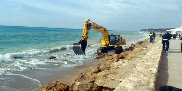 No es faran "aportacions massives" de sorra a la platja d'Altafulla malgrat l'estat en què va quedar després dels últims temporals