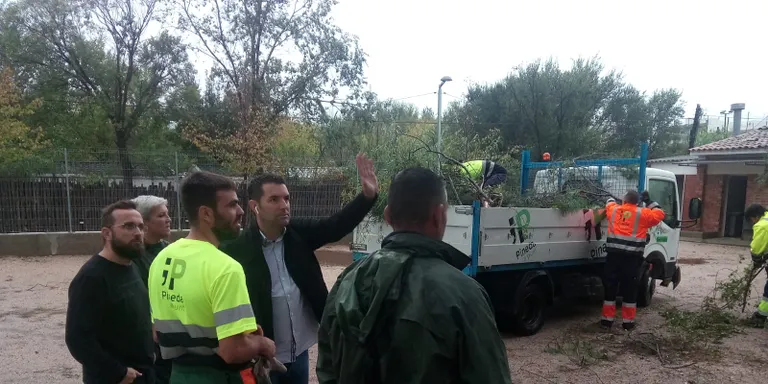 Temporal de llevant: continuen les tasques de neteja i reparació de danys a Pineda